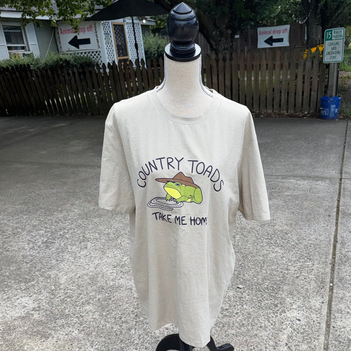 “Country Toads” T-Shirt (Tan)