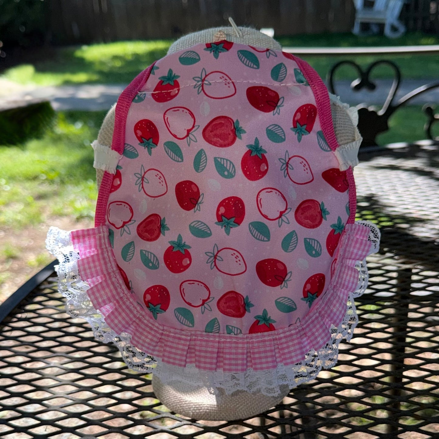 Chicken Saddle Apron (Strawberries)
